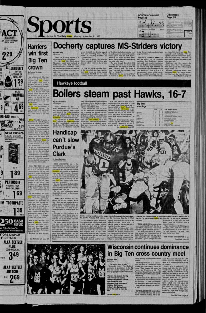 thumbnail of 1982-11-08-Daily Iowan-HL-CON